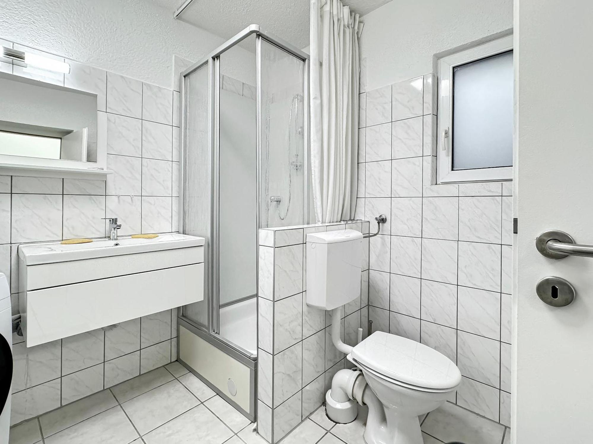 2 Zimmer Apartment Fuer 6 P, 15 Min Zum Flughafen Esslingen am Neckar Zewnętrze zdjęcie
