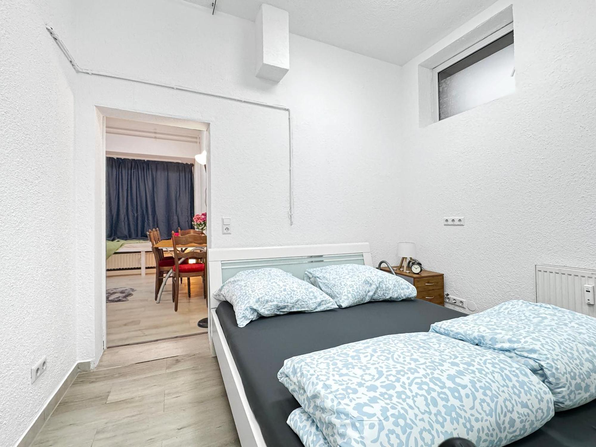 2 Zimmer Apartment Fuer 6 P, 15 Min Zum Flughafen Esslingen am Neckar Zewnętrze zdjęcie